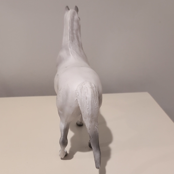 Breyer No. 475 Pluto the Lipizzanzer - Picture 3 of 13